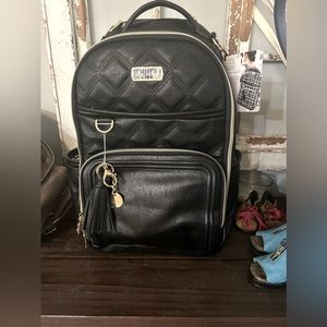 BNWT Black Mystic Boss Plus Itzy Ritzy diaper bag WITH keychain wallet!!